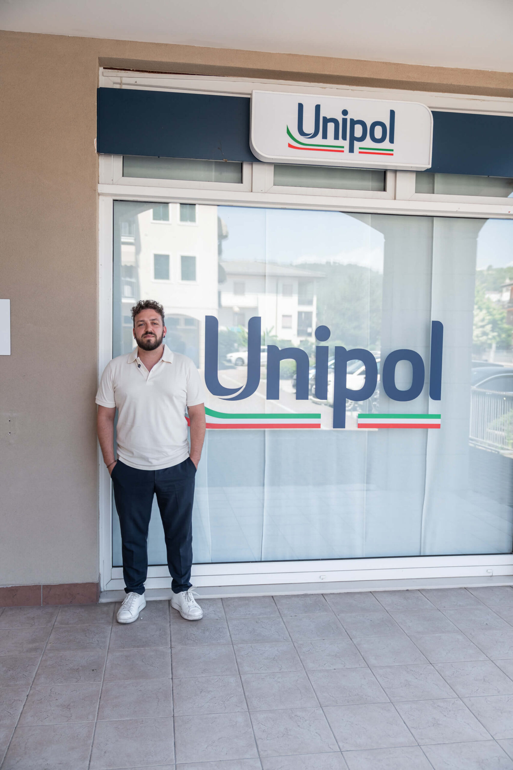 L'esterno dell'Agenzia Unipol di Gambellara